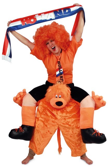 Oranje supporter op leeuw kostuum - huren